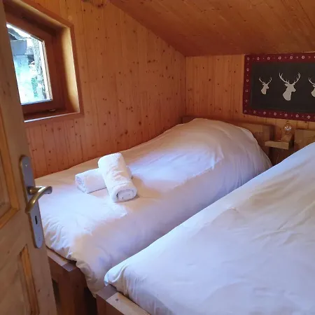 Petit 4 Pers Champagny-en-vanoise Apartment *