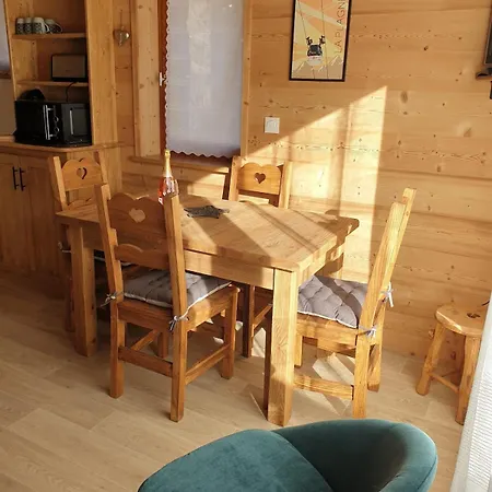 Petit 4 Pers Champagny-en-vanoise Apartment *